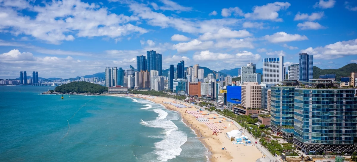 海雲台海水浴場：從地鐵站走向海岸